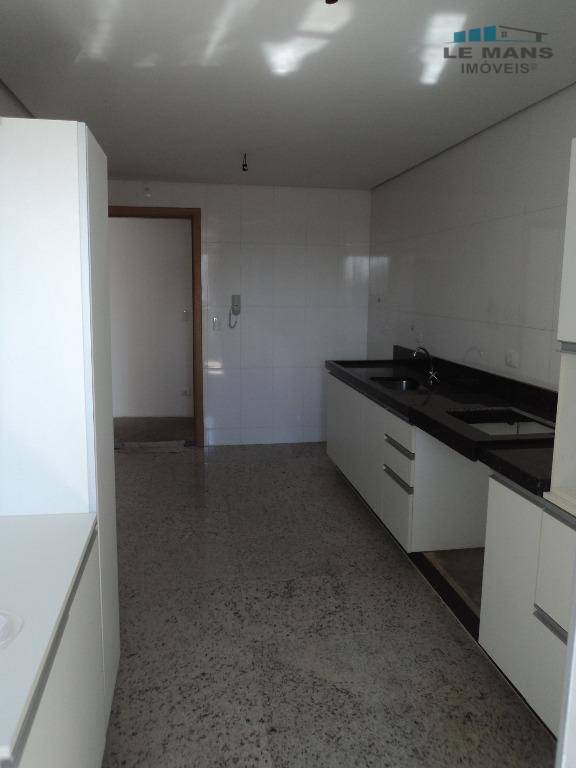 Apartamento à venda com 1 quarto, 113m² - Foto 9