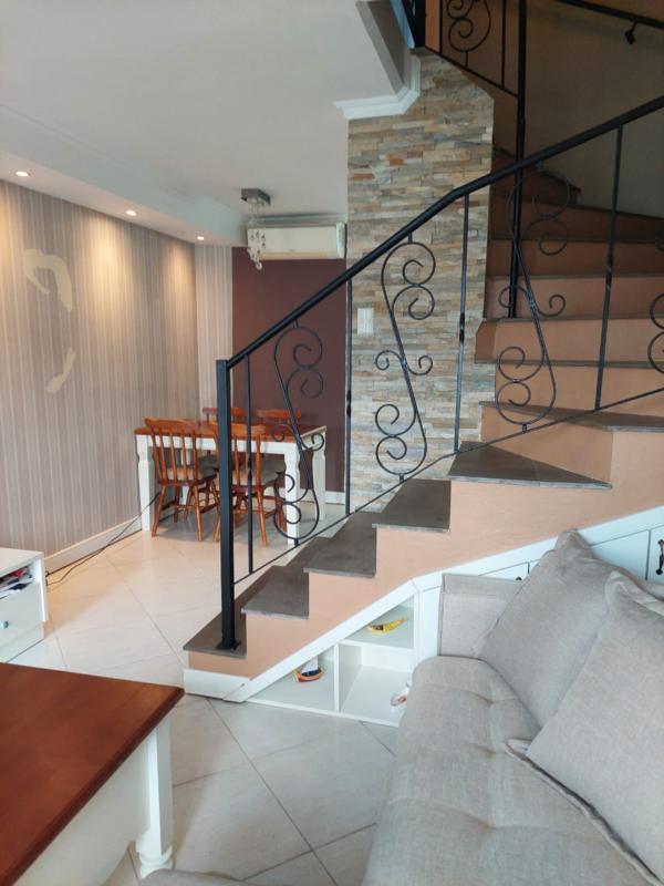 Casa à venda com 2 quartos, 63m² - Foto 7