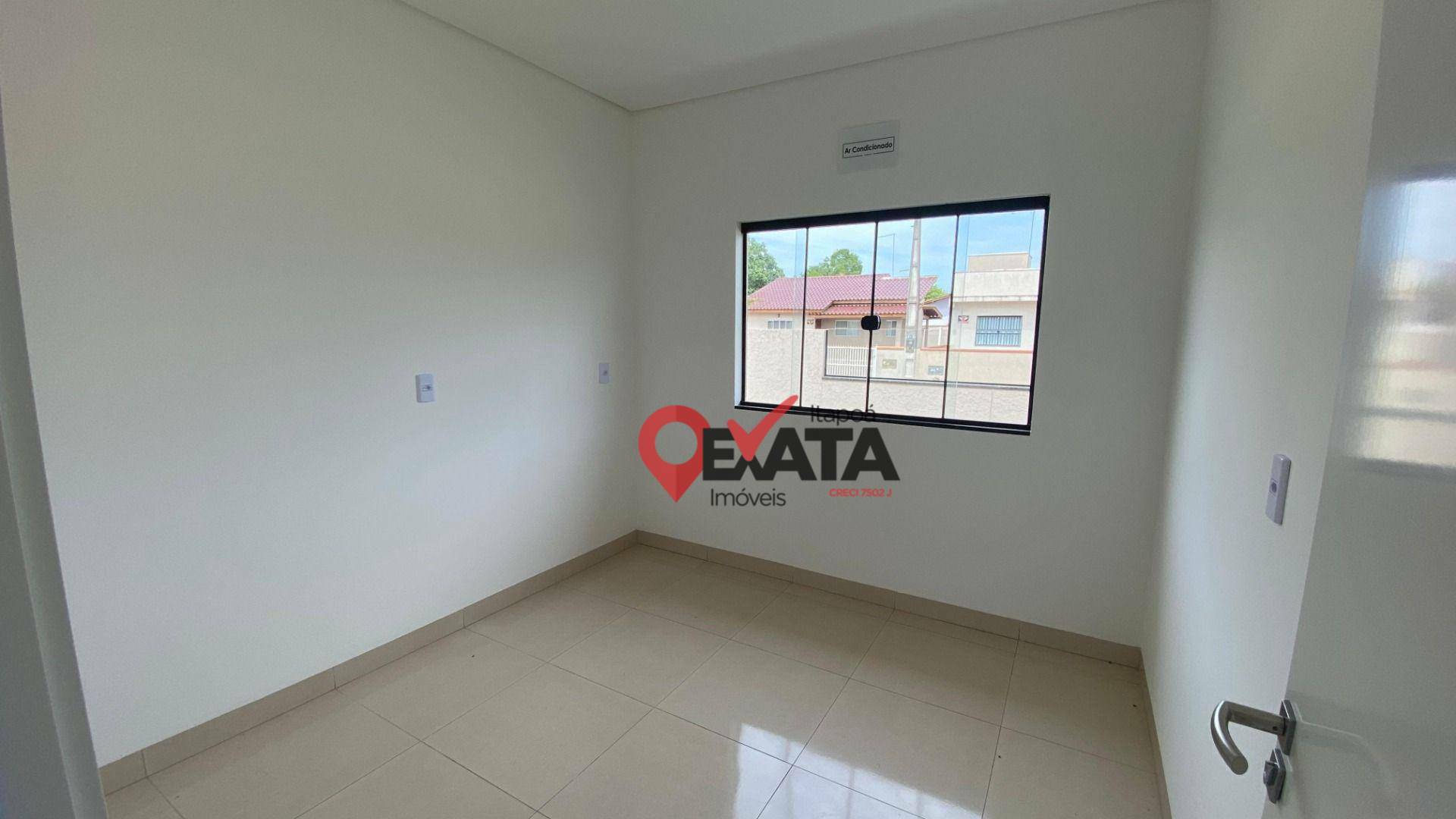 Casa à venda com 3 quartos, 88m² - Foto 13