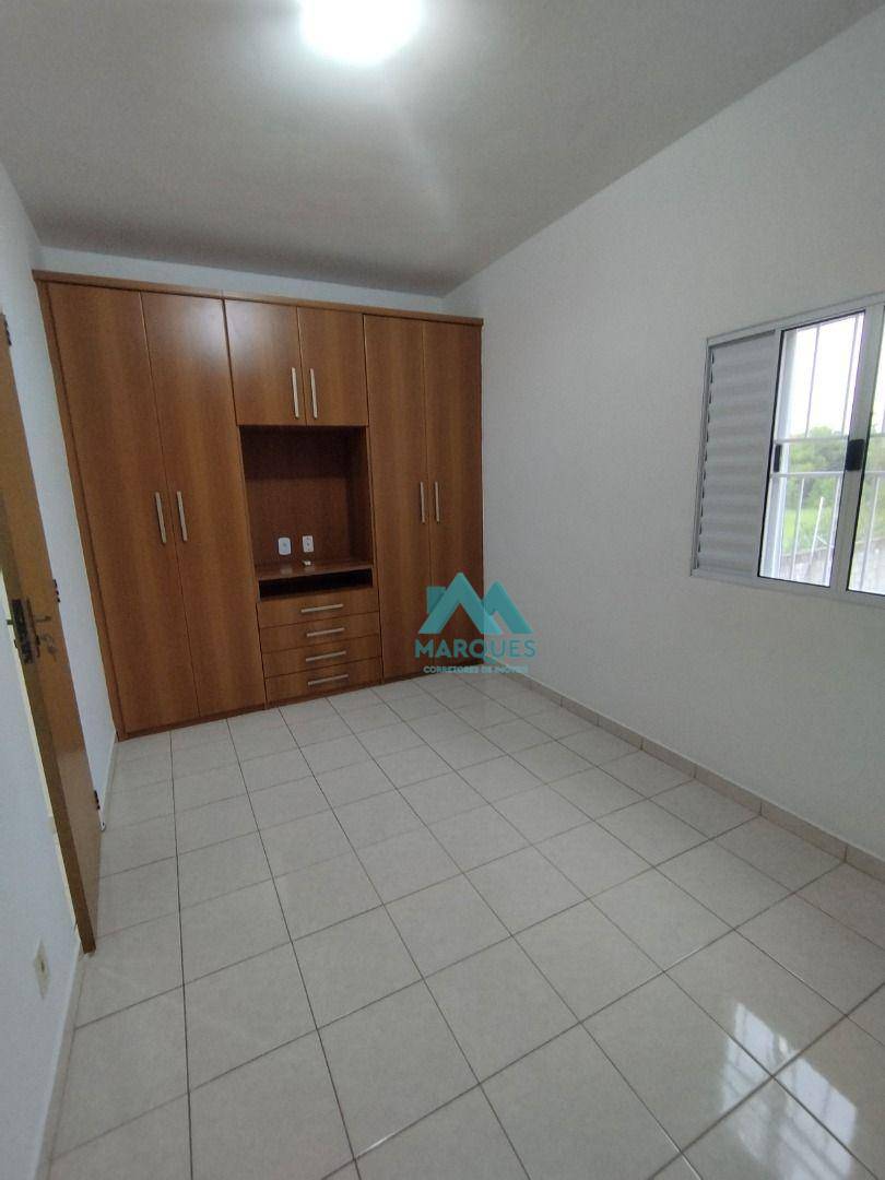 Sobrado à venda com 2 quartos, 150m² - Foto 2