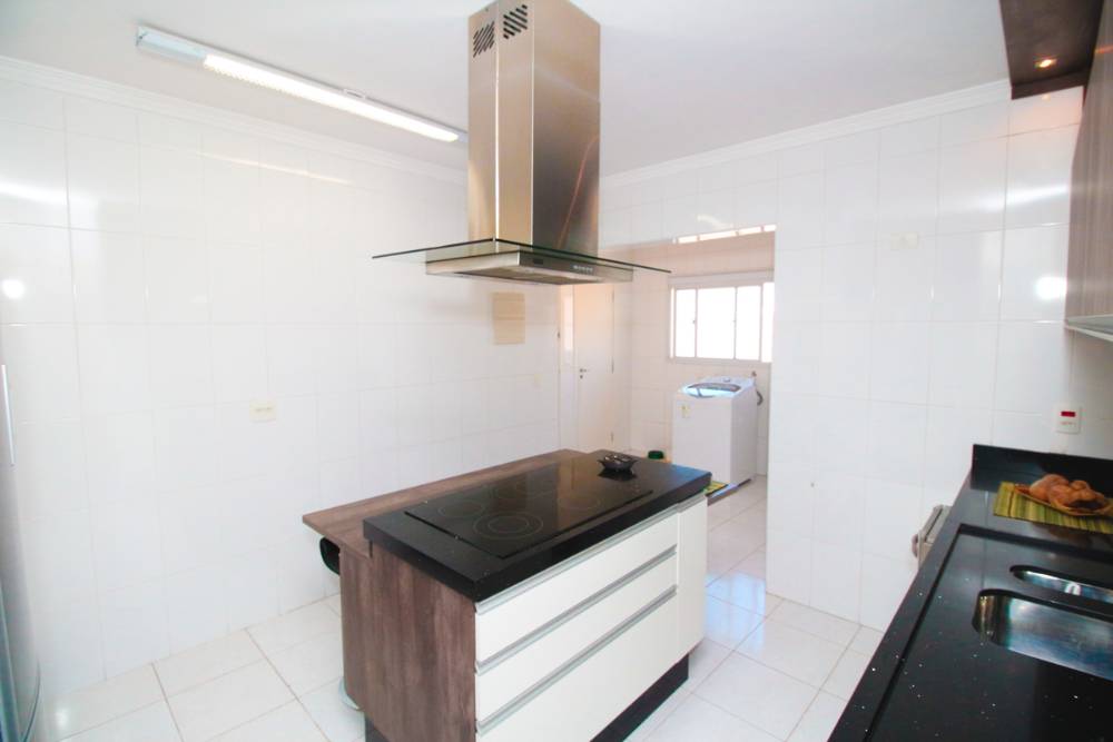 Apartamento à venda com 3 quartos, 232m² - Foto 16