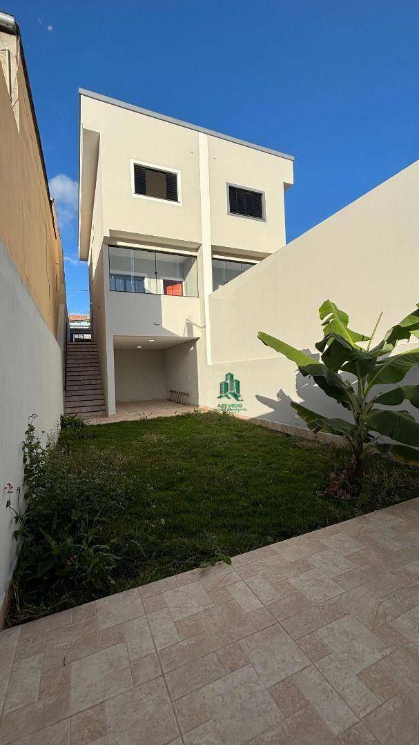 Sobrado à venda com 2 quartos, 92m² - Foto 1