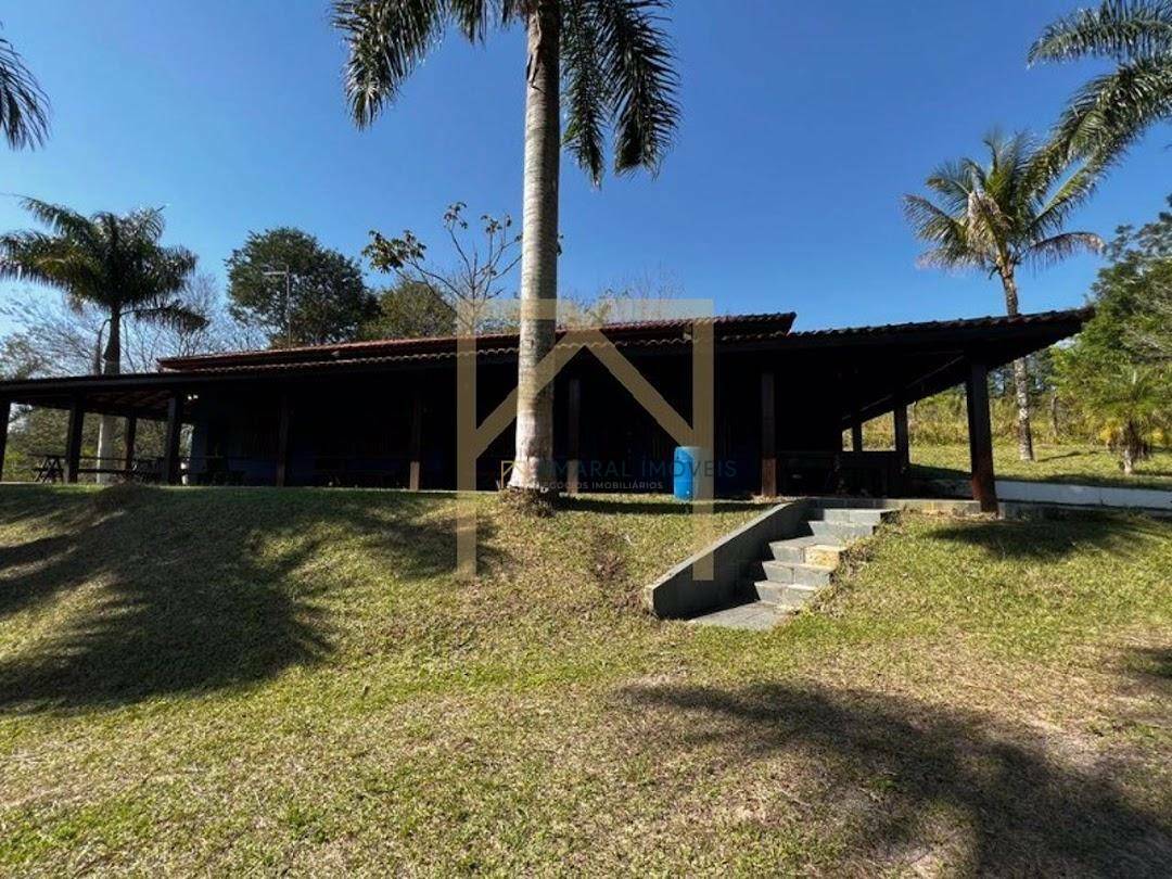 Fazenda à venda com 4 quartos, 210m² - Foto 3