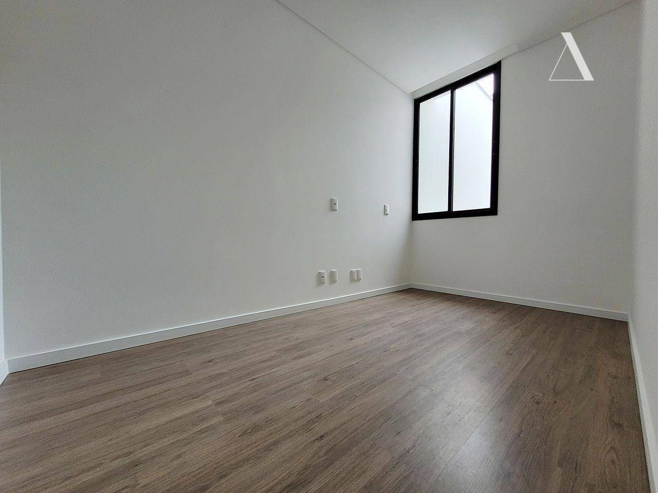 Casa à venda com 3 quartos, 121m² - Foto 11