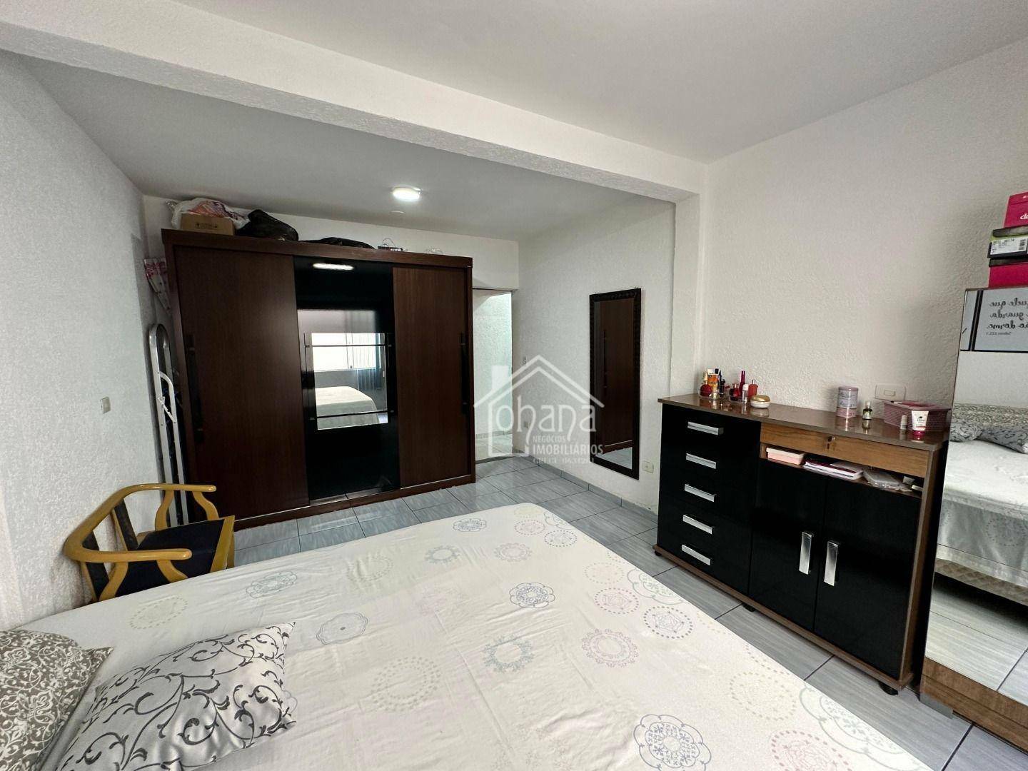 Casa à venda com 4 quartos, 246m² - Foto 12