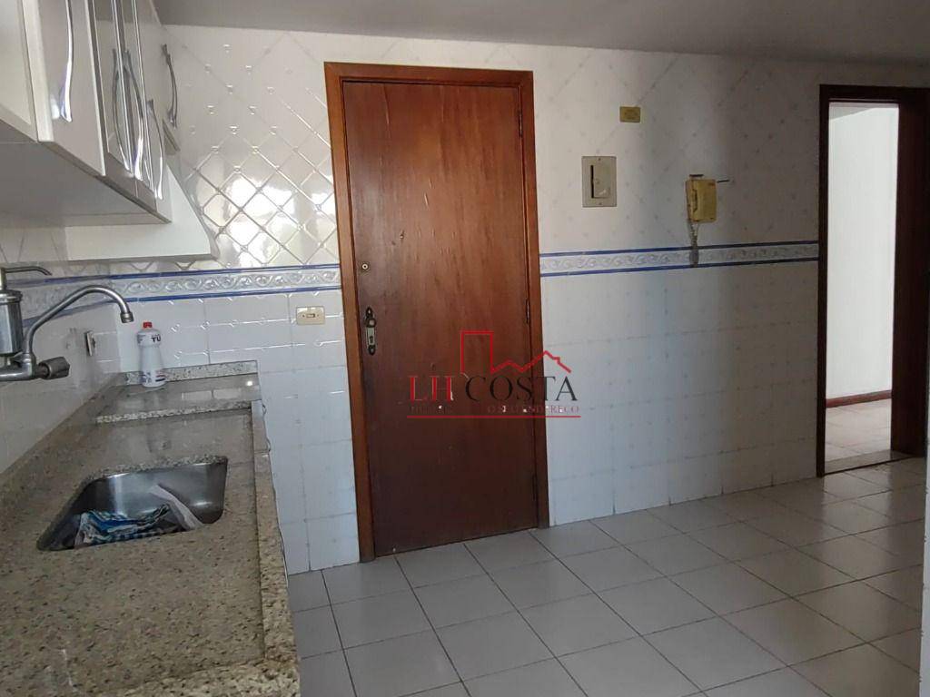 Apartamento à venda com 2 quartos, 95m² - Foto 17