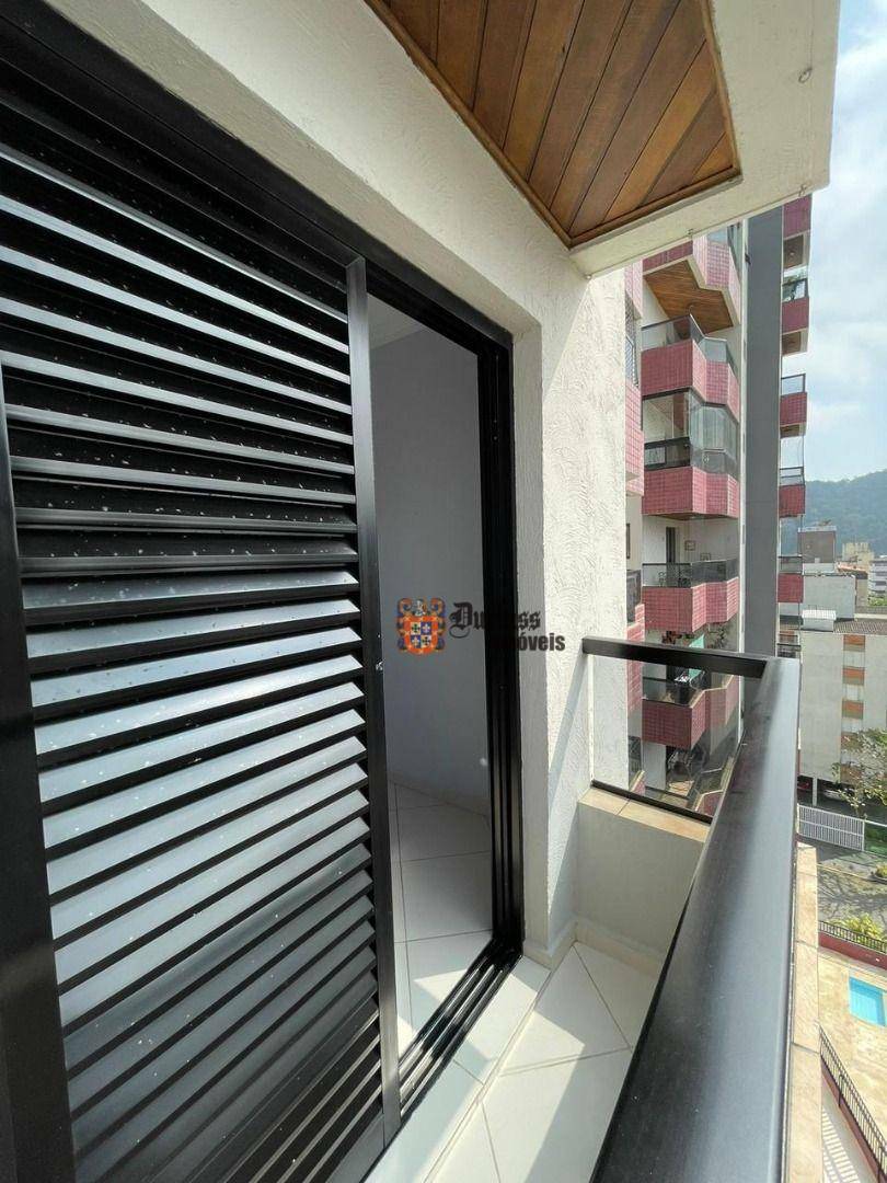 Apartamento à venda com 2 quartos, 70m² - Foto 9