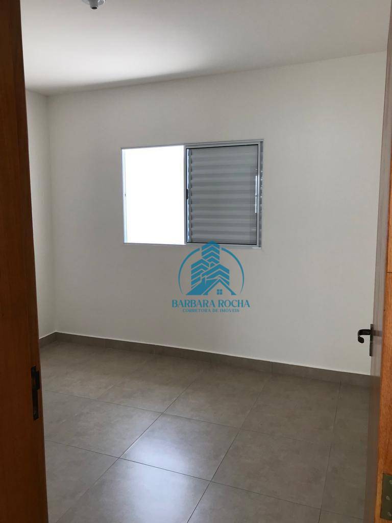 Casa à venda com 3 quartos, 105m² - Foto 4