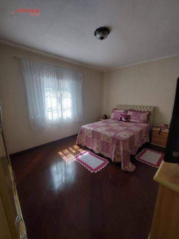 Sobrado à venda com 4 quartos, 211m² - Foto 3