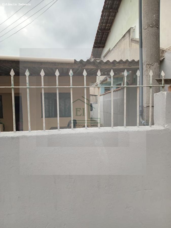Casa à venda com 3 quartos, 360m² - Foto 11