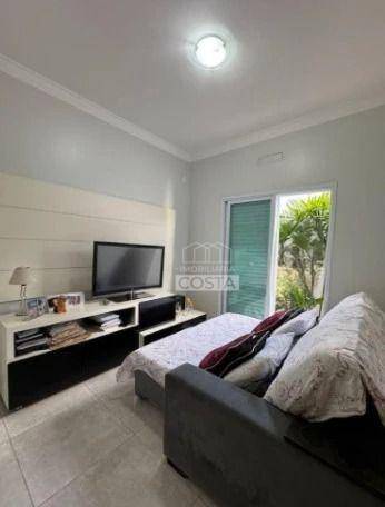 Casa à venda com 3 quartos, 156m² - Foto 3