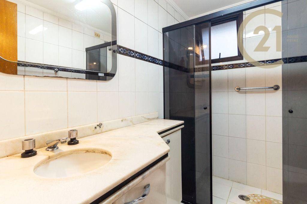 Apartamento à venda com 3 quartos, 136m² - Foto 19