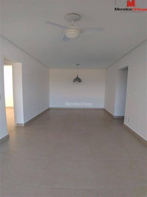 Apartamento à venda com 2 quartos, 70m² - Foto 14