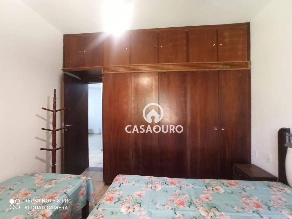 Casa de Condomínio à venda com 5 quartos, 385m² - Foto 22