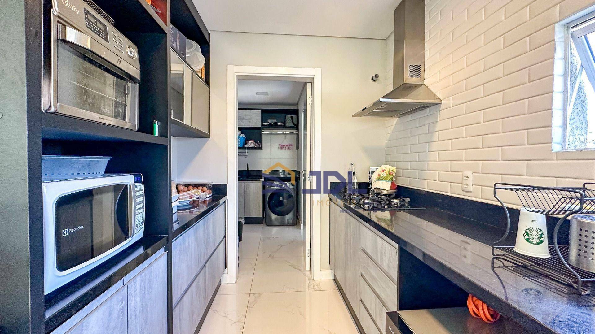 Apartamento à venda com 3 quartos, 121m² - Foto 5