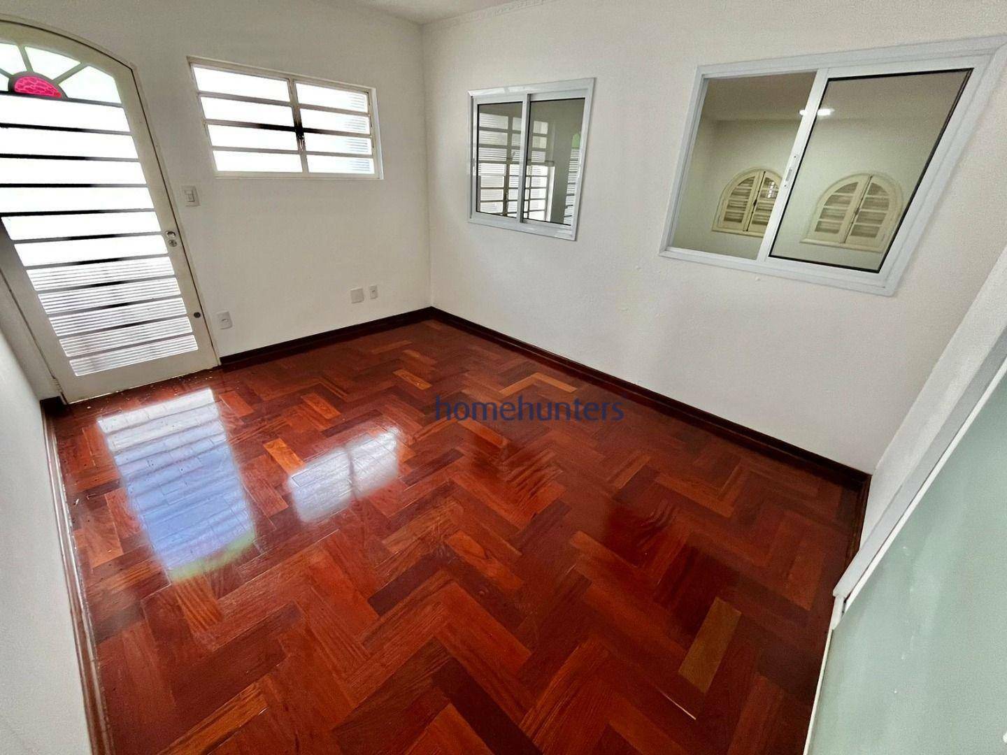 Casa para alugar com 5 quartos, 328m² - Foto 14