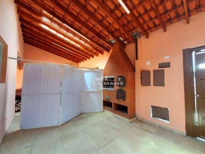 Casa para alugar com 2 quartos, 90m² - Foto 2