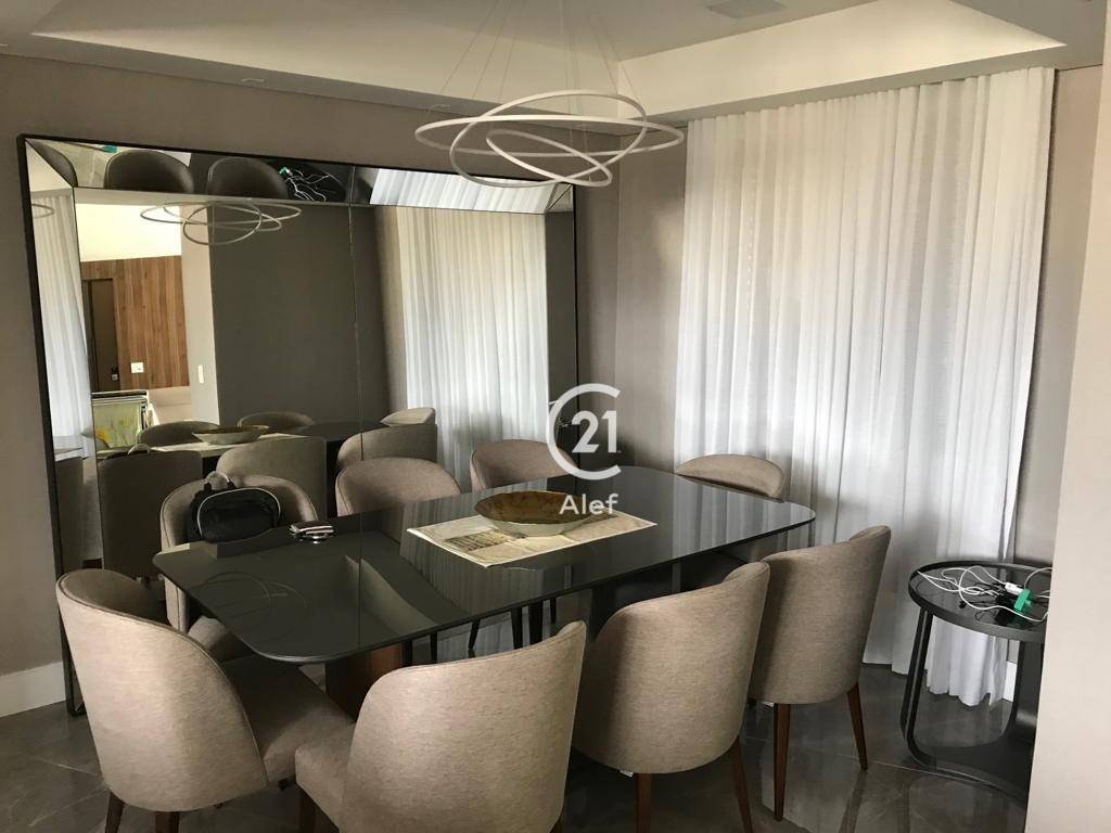 Apartamento à venda com 4 quartos, 154m² - Foto 2