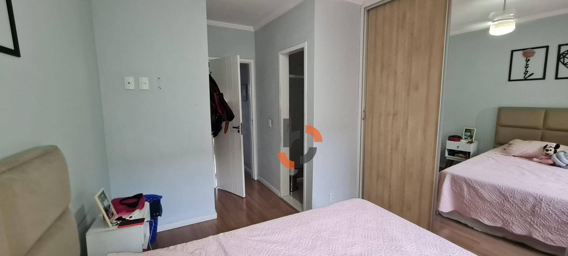 Casa à venda com 2 quartos, 70m² - Foto 25