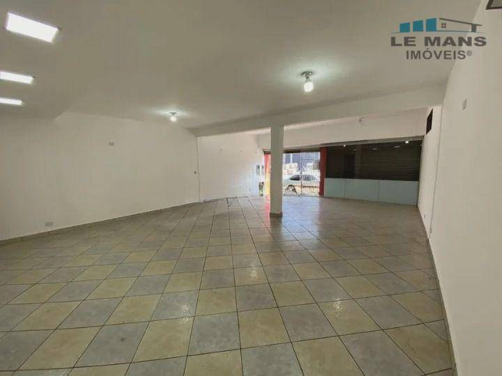 Casa para alugar com 3 quartos, 252m² - Foto 14