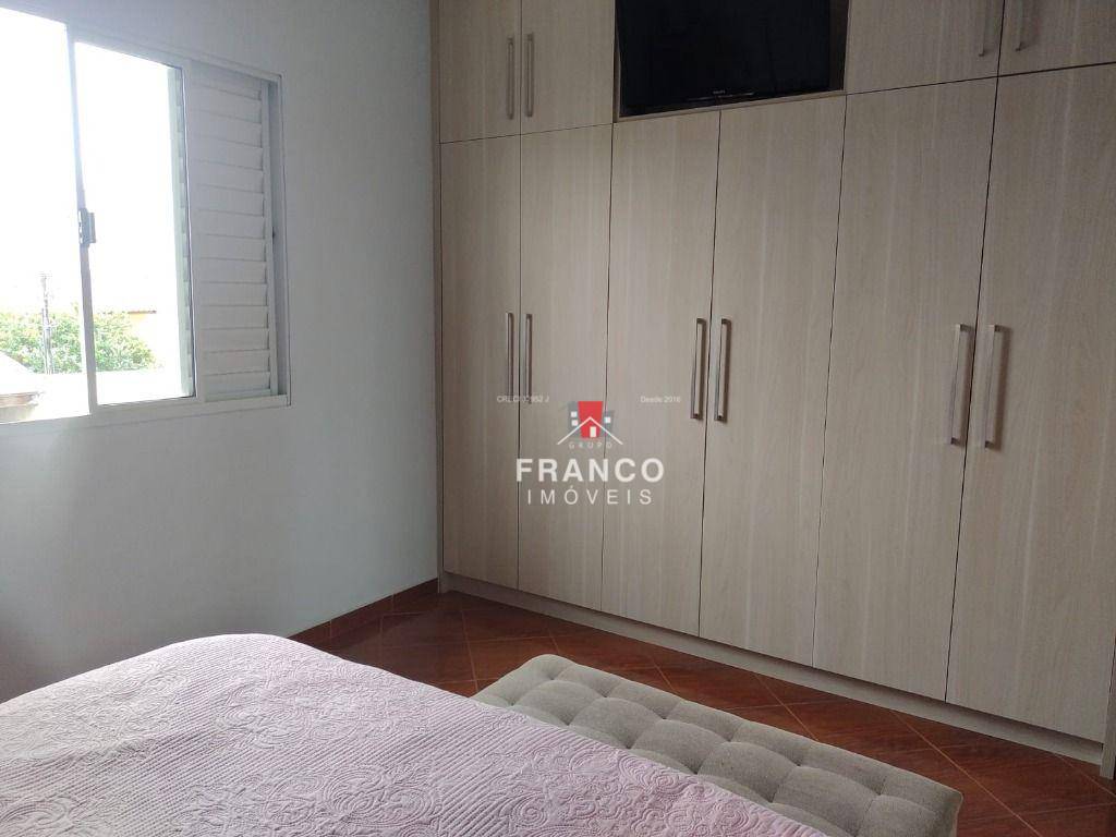 Casa de Condomínio à venda com 3 quartos, 200m² - Foto 14