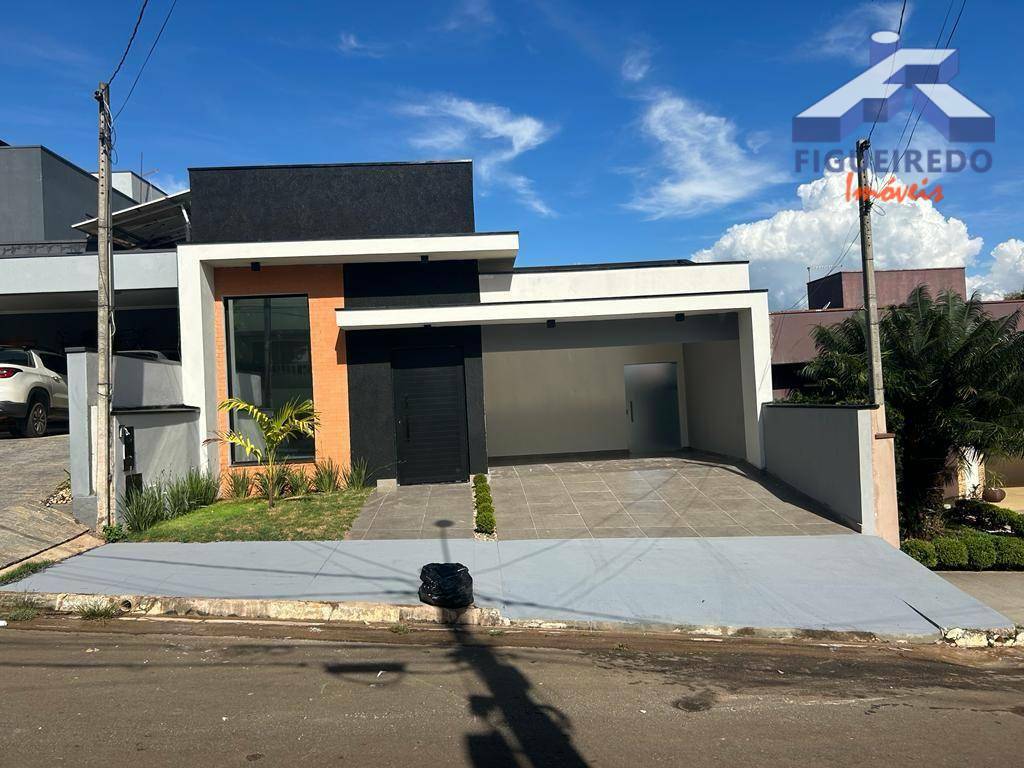 Casa de Condomínio à venda com 3 quartos, 188m² - Foto 1