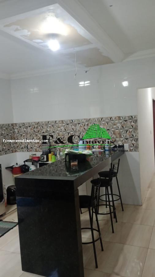 Casa à venda com 2 quartos, 100m² - Foto 6