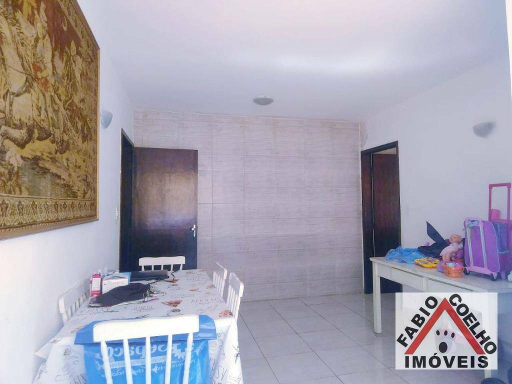 Sobrado à venda com 3 quartos, 140m² - Foto 4