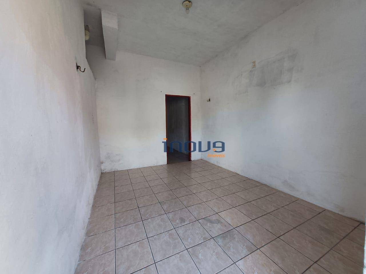 Casa à venda com 5 quartos, 230M2 - Foto 2