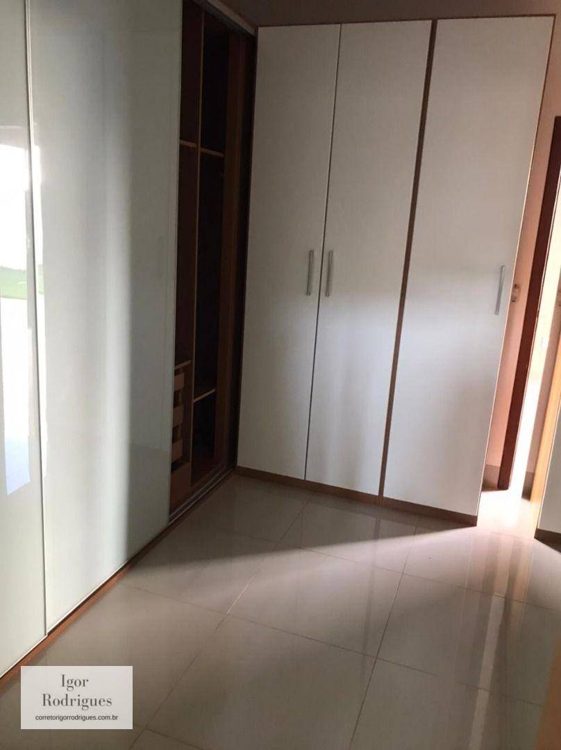 Casa à venda com 3 quartos, 254m² - Foto 8