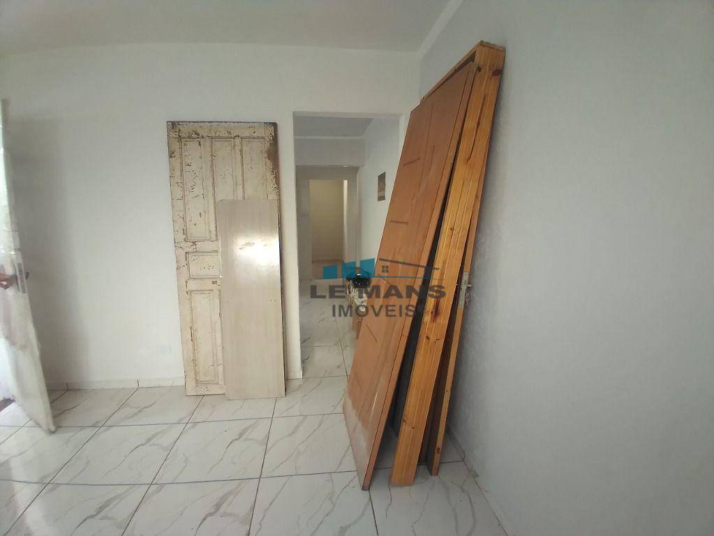 Casa à venda com 1 quarto, 54m² - Foto 6