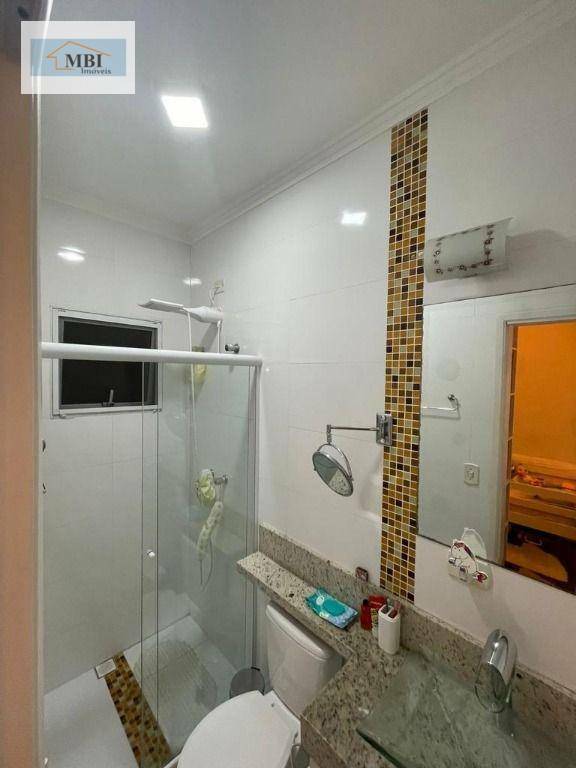 Sobrado à venda com 3 quartos, 200m² - Foto 22