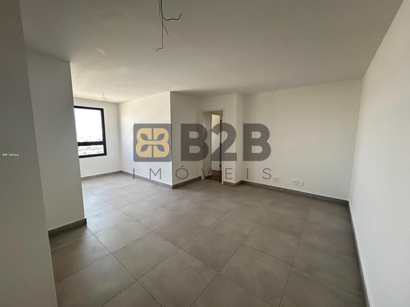 Apartamento à venda com 3 quartos, 76m² - Foto 1