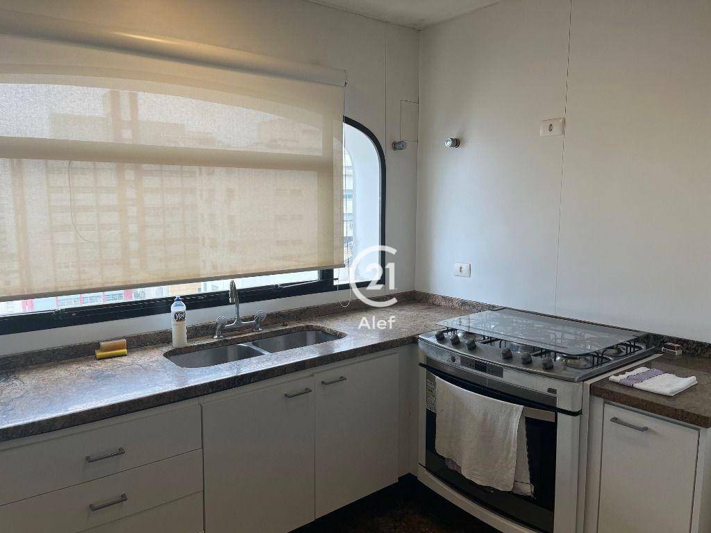 Apartamento à venda com 3 quartos, 288m² - Foto 11