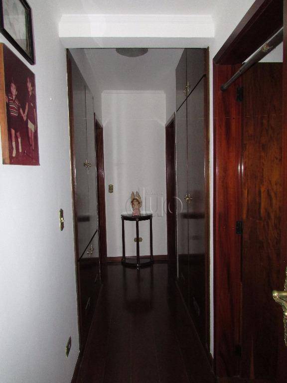 Apartamento à venda com 3 quartos, 143m² - Foto 11