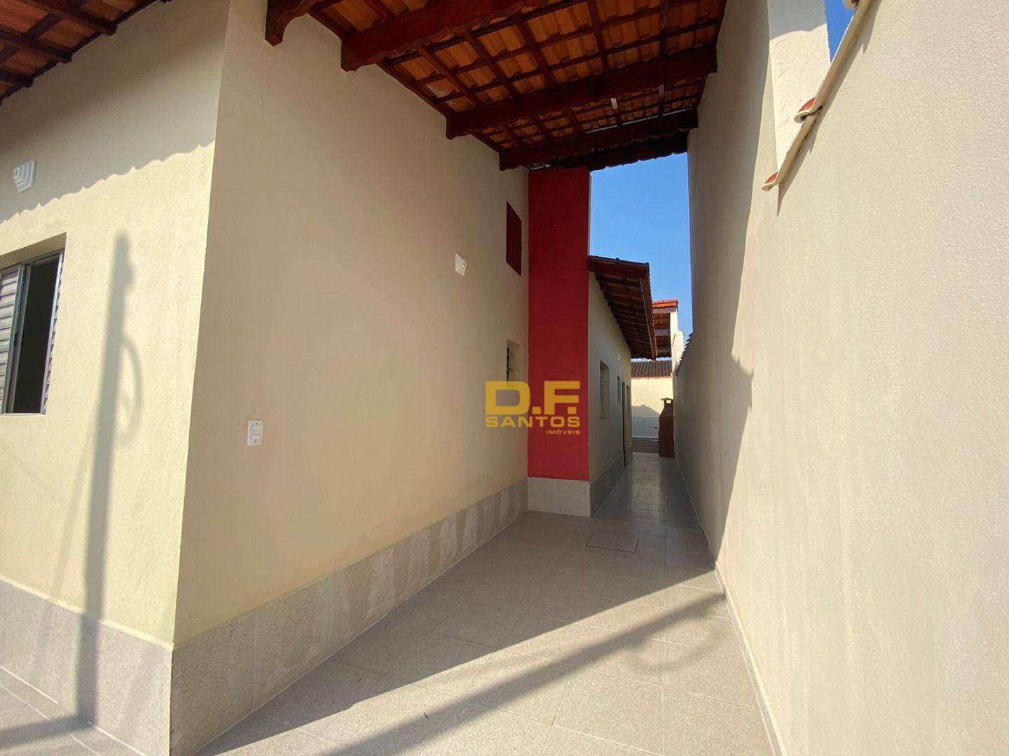 Casa à venda com 2 quartos, 70m² - Foto 15