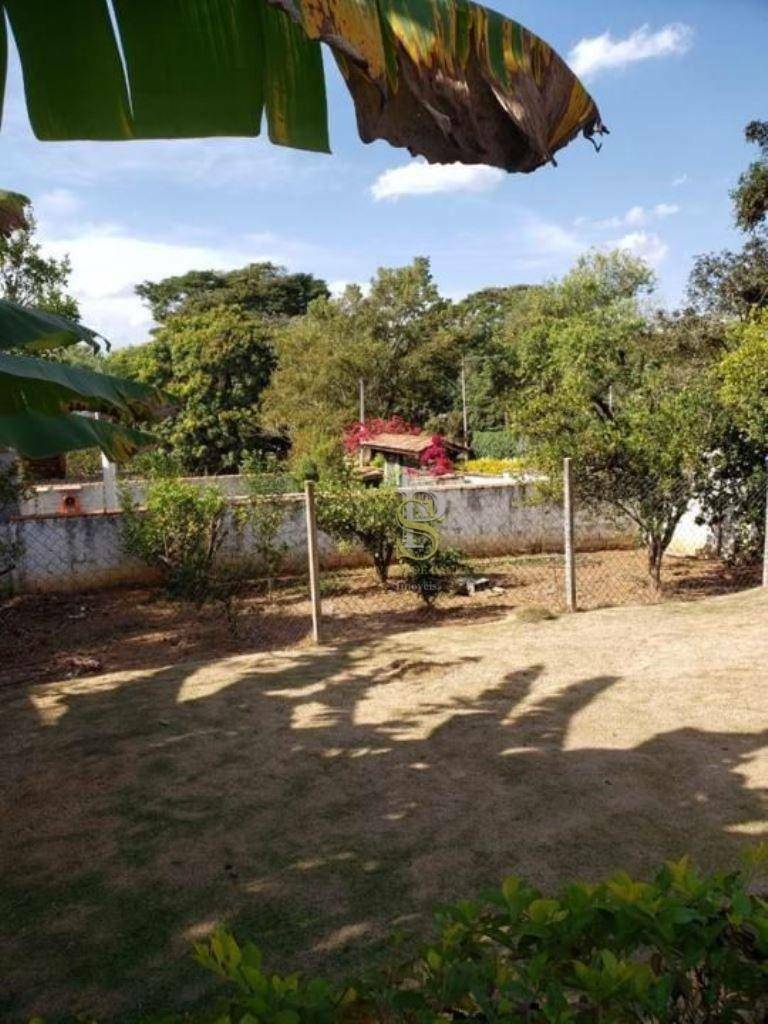 Chácara à venda com 3 quartos, 180m² - Foto 25