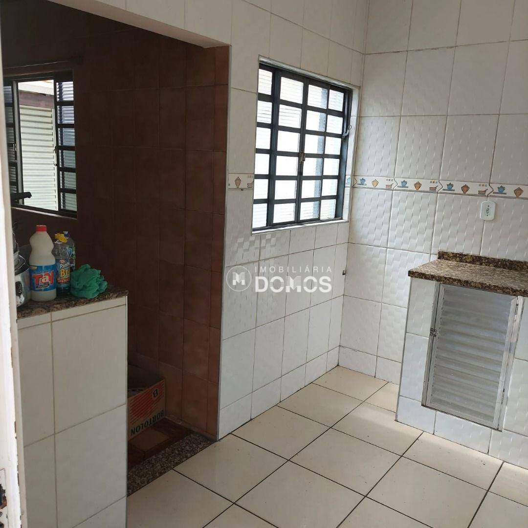 Casa à venda com 4 quartos, 180m² - Foto 44