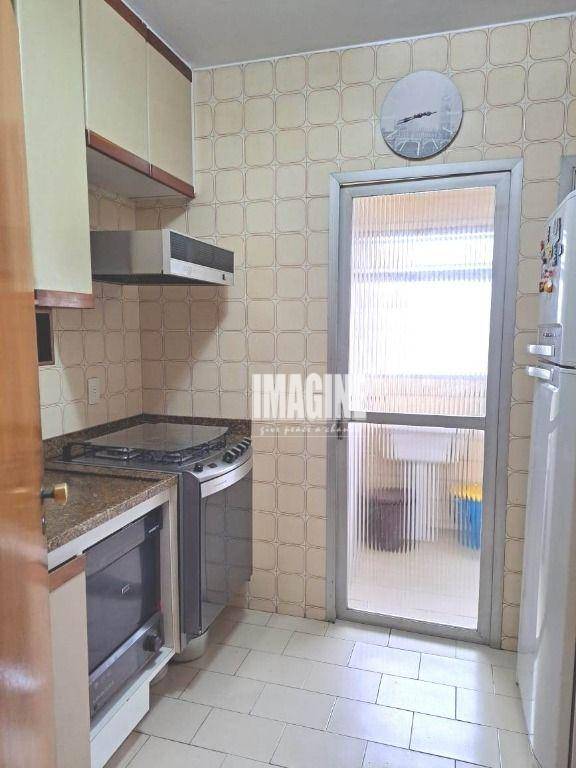 Apartamento para alugar com 2 quartos, 67m² - Foto 9