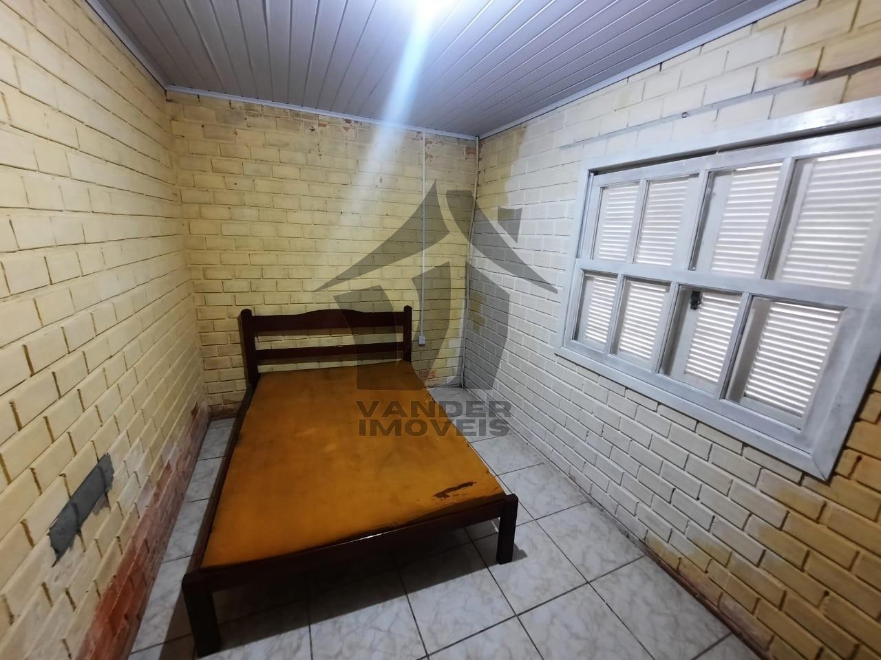 Casa à venda com 2 quartos, 300m² - Foto 5