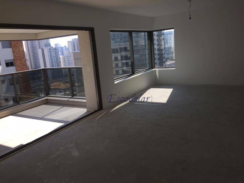 Apartamento à venda com 3 quartos, 192m² - Foto 1