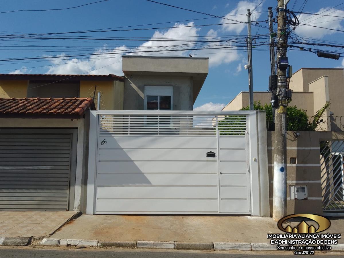 Casa para alugar com 3 quartos, 130m² - Foto 1