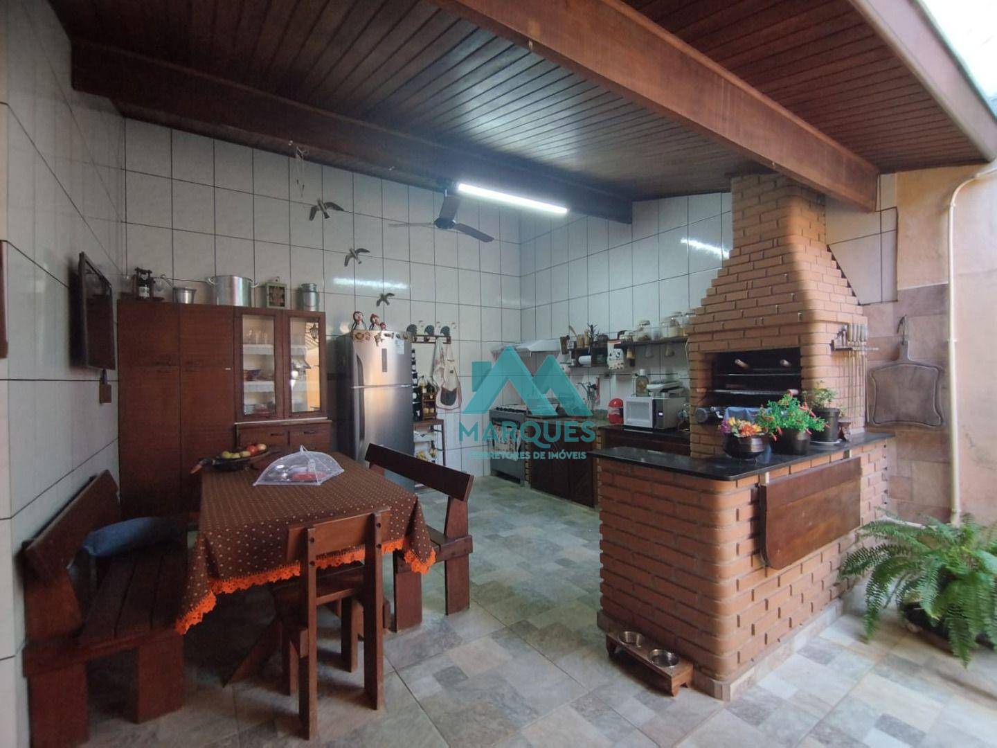 Casa à venda com 2 quartos, 229m² - Foto 3