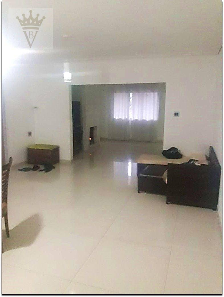 Casa à venda com 4 quartos, 280m² - Foto 2