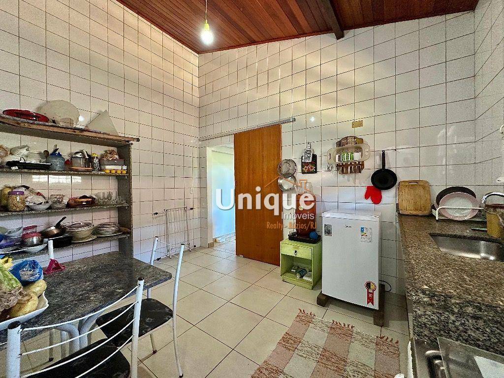 Casa à venda com 5 quartos, 300m² - Foto 25