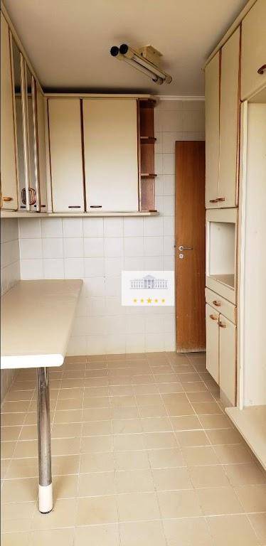 Apartamento à venda com 3 quartos, 165m² - Foto 6