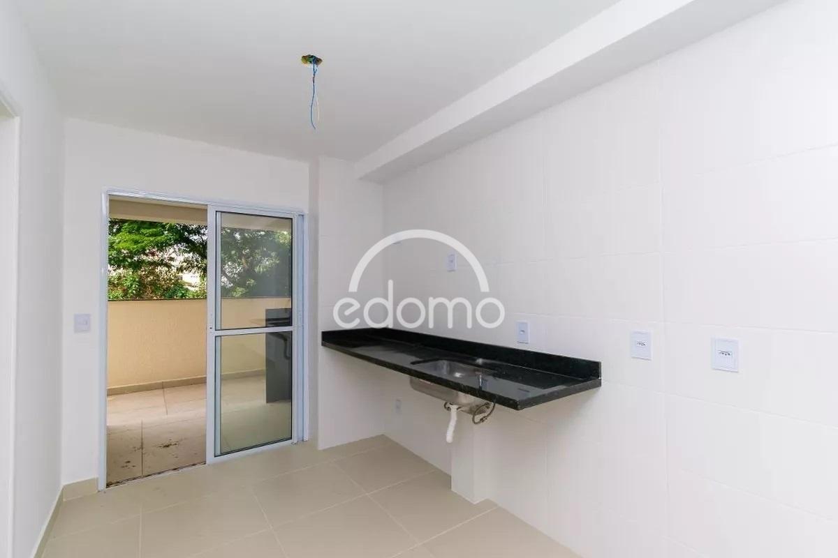 Apartamento à venda com 2 quartos, 45m² - Foto 4