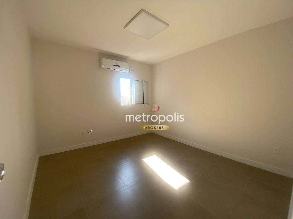 Sobrado à venda com 2 quartos, 180m² - Foto 13