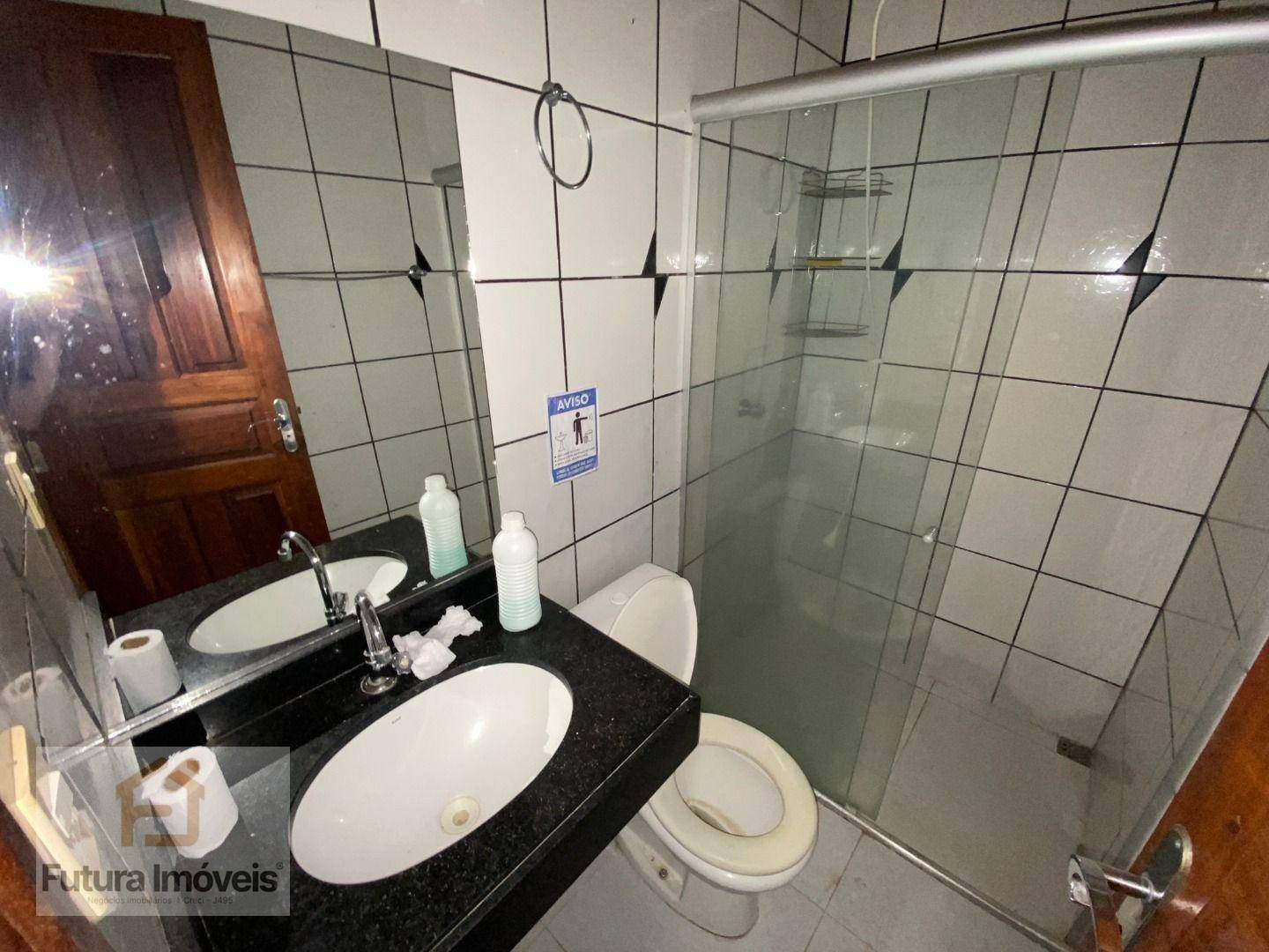 Casa para alugar com 3 quartos, 200m² - Foto 16