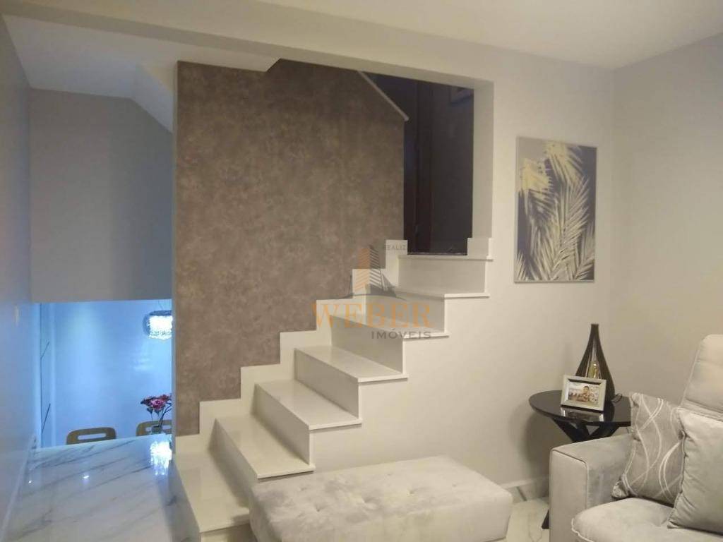 Sobrado à venda com 2 quartos, 96m² - Foto 1